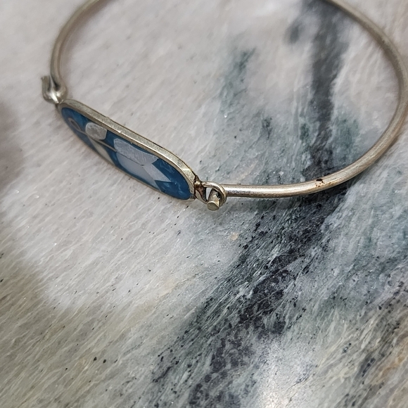 Mother of Pearl Floral Elegance Artisan Metal Bangle - Picture 6 of 7